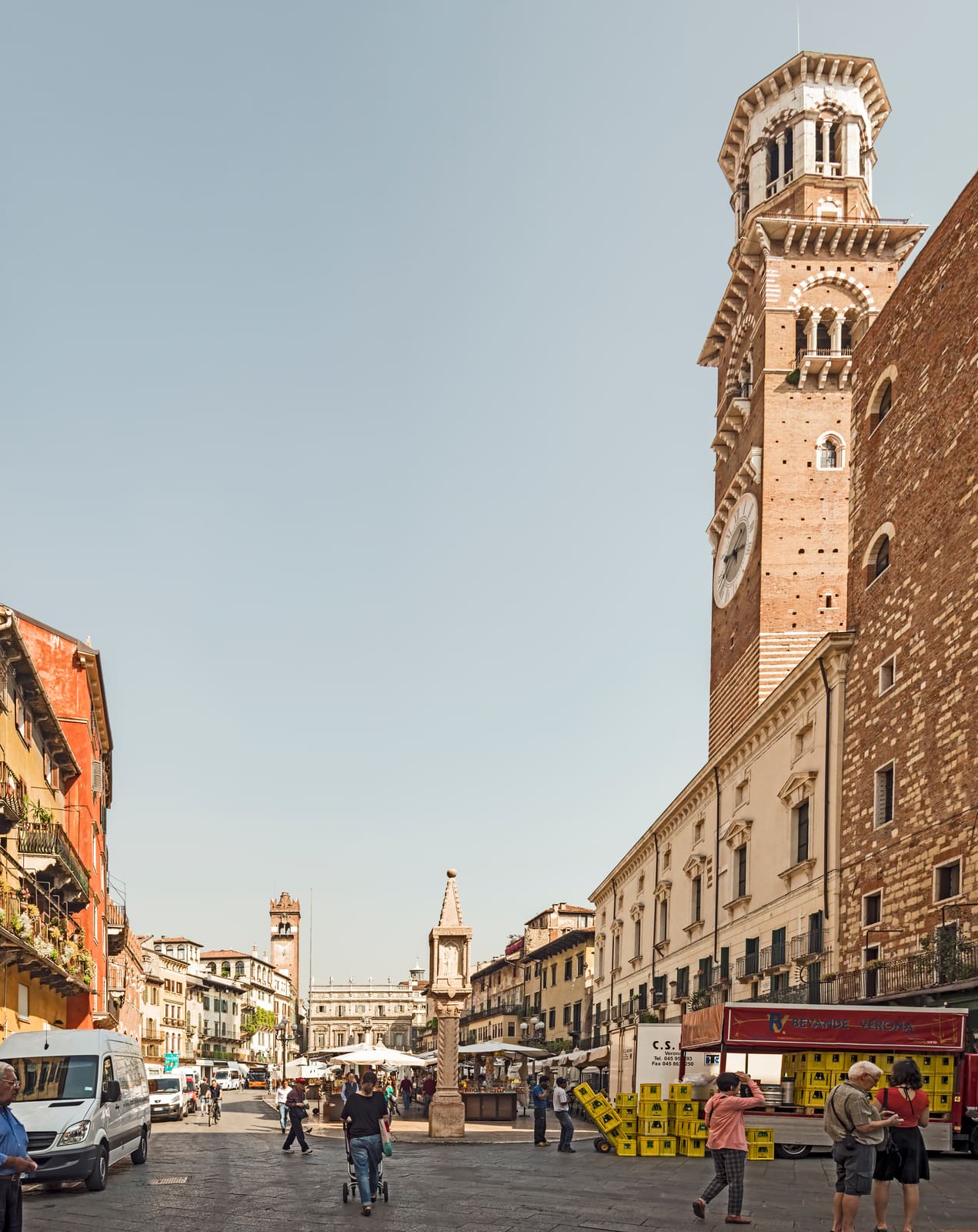 Piazza delle Erbe 1/1