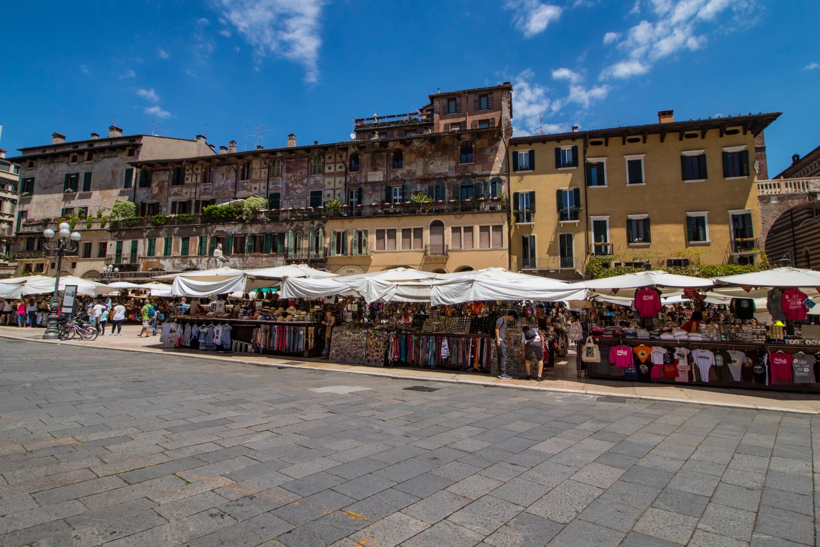Piazza delle Erbe Market 1/2